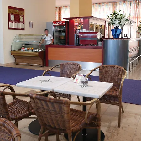 מלון Danubius Annabella 3*