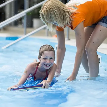 Danubius Annabella 3* באלאטונפורד