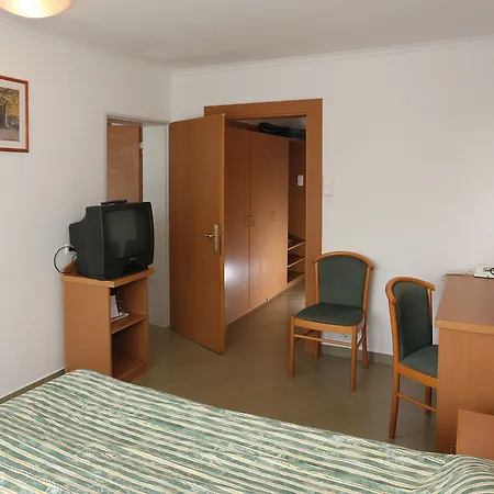 Hotell Danubius Annabella 3*