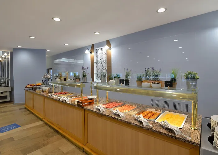 Danubius Annabella Hotell 3*